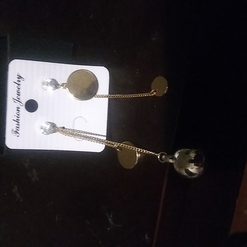 ACCESSORIES/EARRINGS